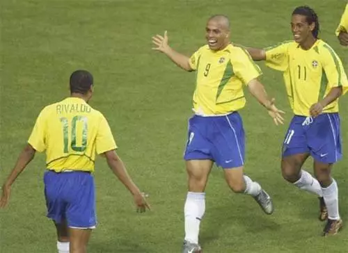 无数球迷为 无数球迷为