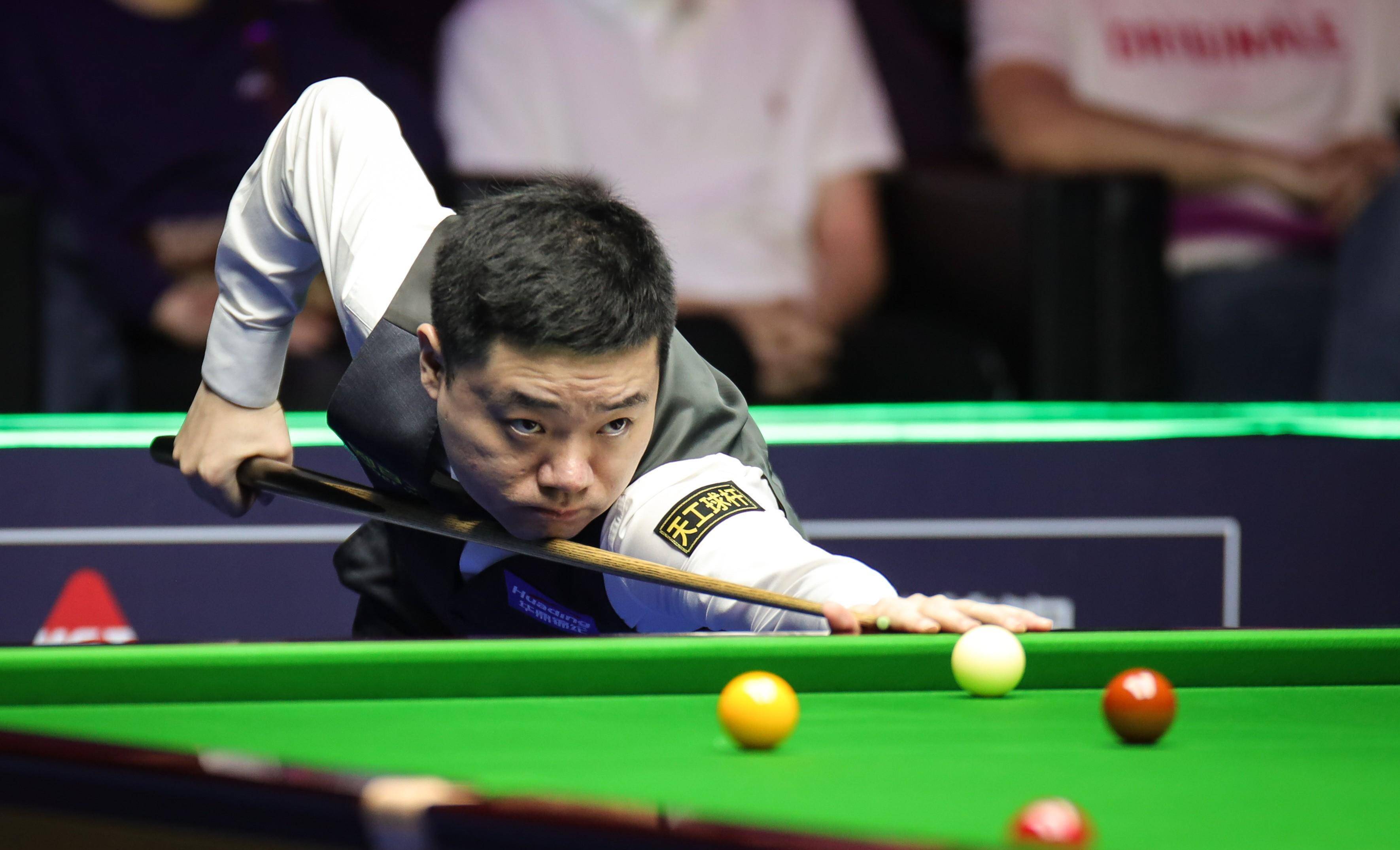 世体：巴萨体能教练理论扎实，并为每名球员制定个性化的训练