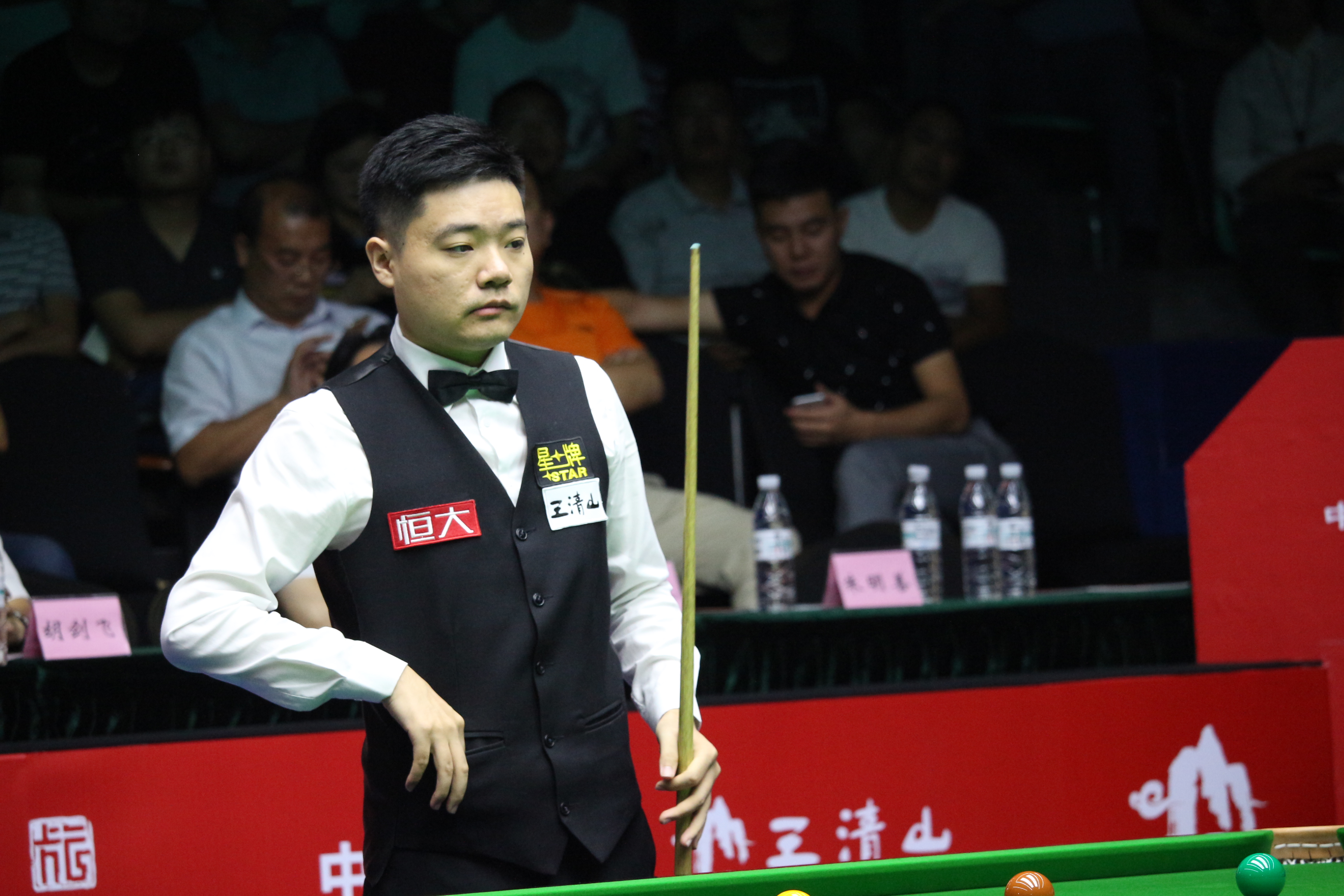 队友在B费 队友在B费