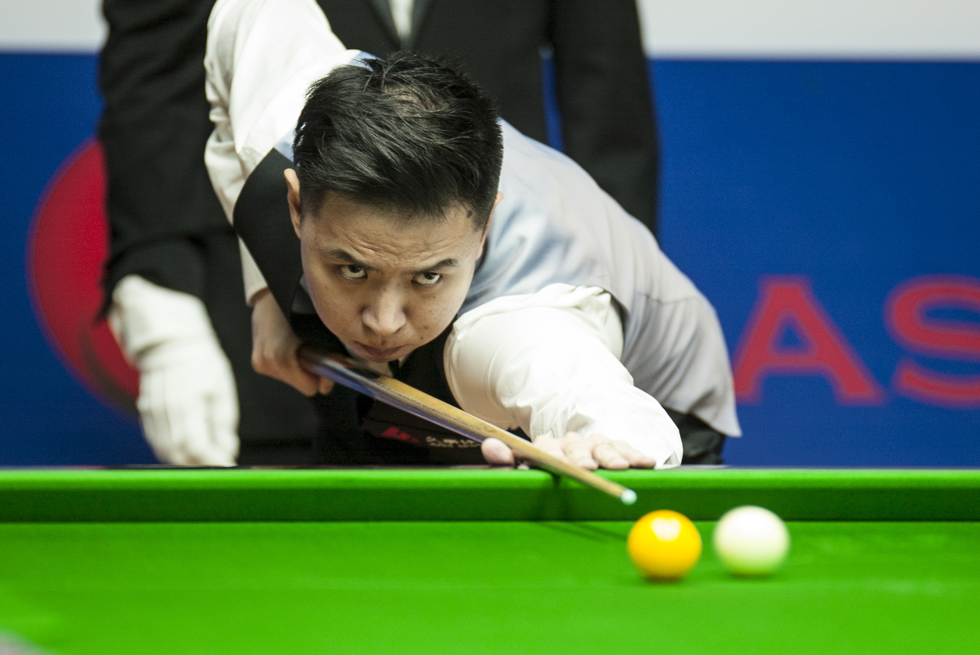 队友前插轻 队友前插轻